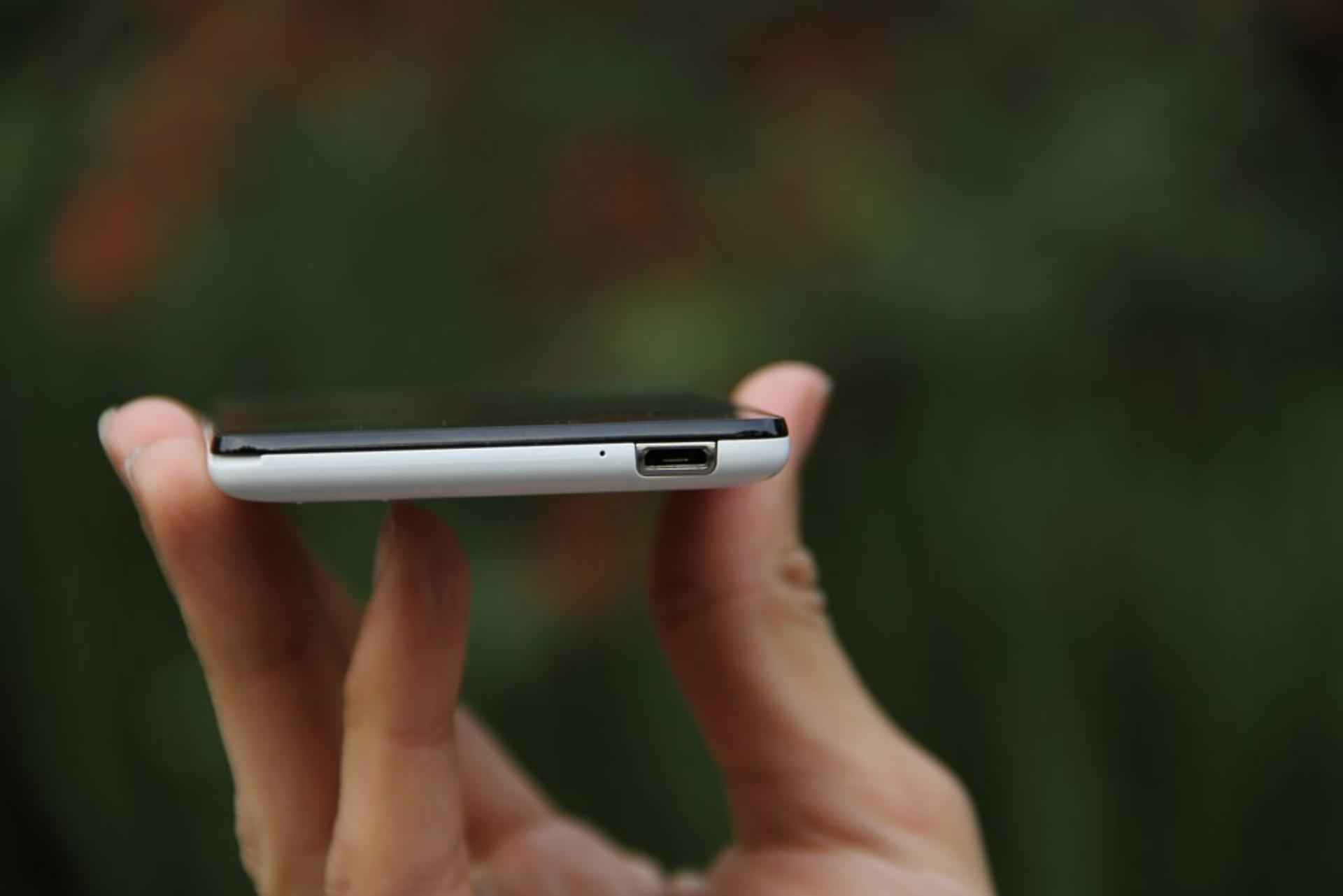 بررسی تلفن هوشمند ZTE Nubia Z5S mini